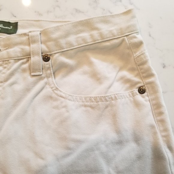 Eddie Bauer - Size 10 Flat Front Shorts - Picture 5 of 7
